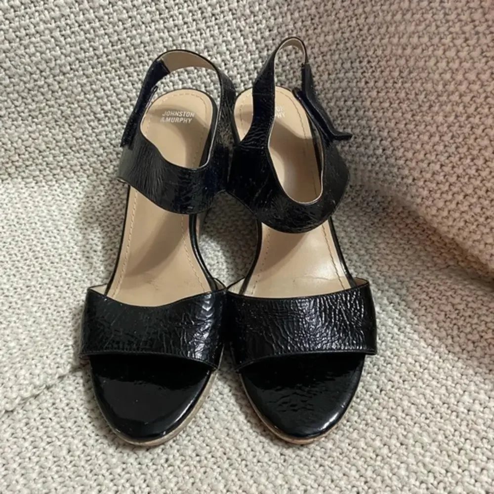 Johnston & Murphy Wedge Sandals, Size 10‎